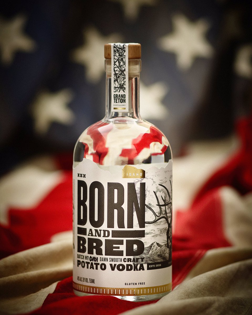 bornandbred's tweet photo. A holiday that all other holidays envy. Happy 4th of July everybody! https://t.co/l3DxOaXhw5