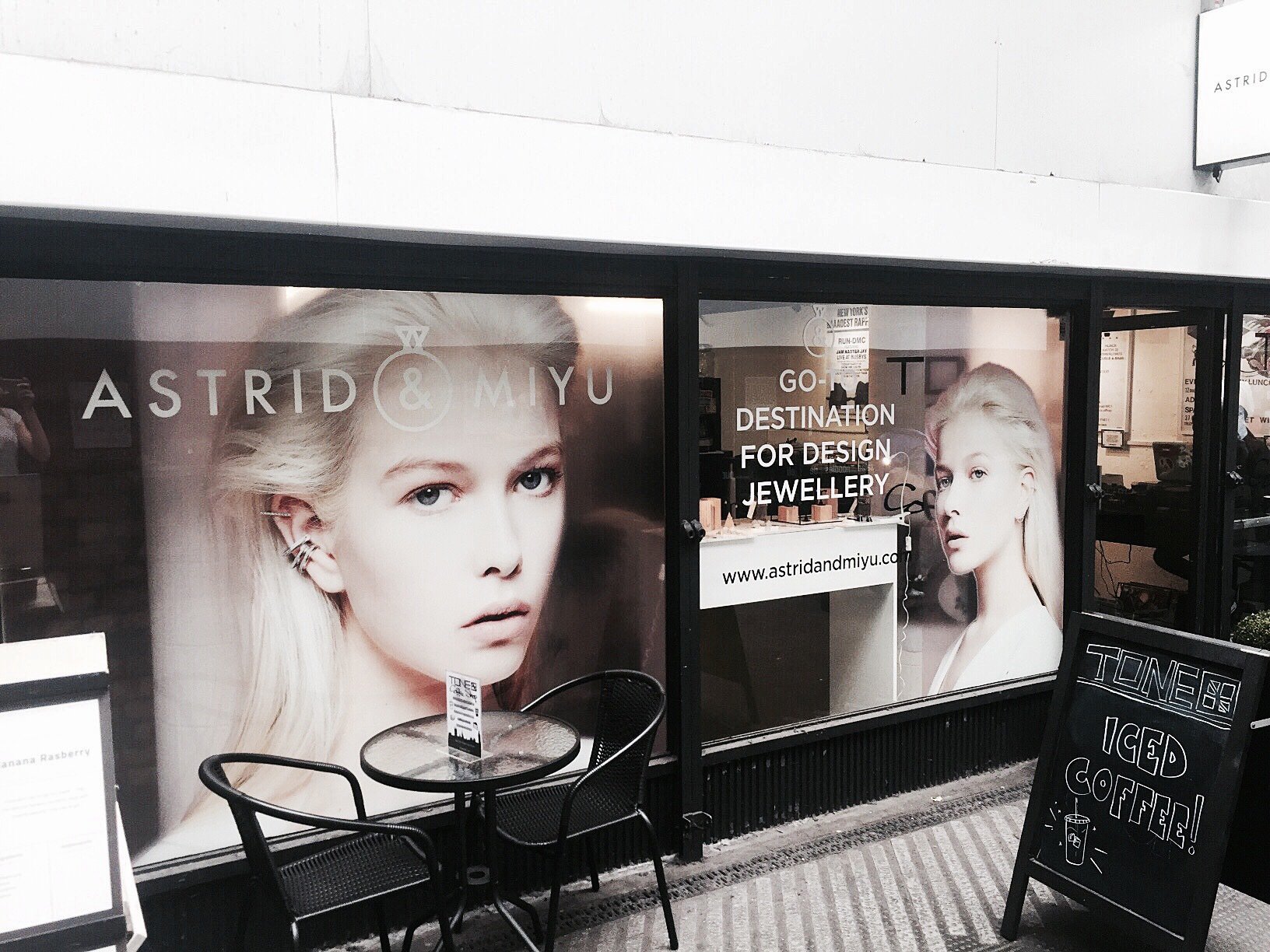 Astrid & Miyu on Twitter: "We've just popped up in Old ...