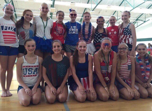 OWHSDANCETEAM's tweet photo. Happy 4th of July from the OWHS dance team!❤️💙🇺🇸 https://t.co/p2SEWdBJYw