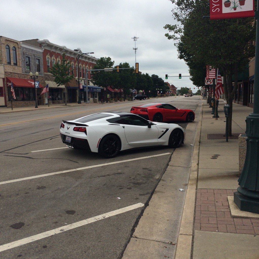 DargatzLTD's tweet photo. By helping the goal of #ltd100k I will have friends that are driving cars like me too https://t.co/UboMbXhAjw