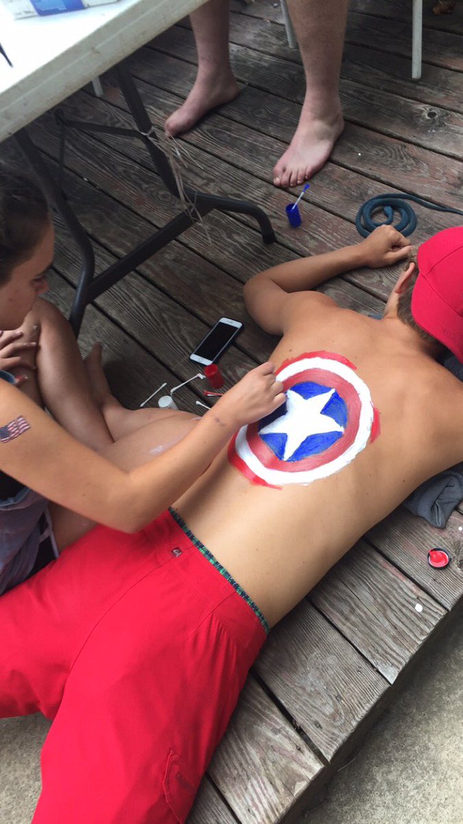 garrettparklive's tweet photo. Get your patriotism on with body painting behind the guard house!!! https://t.co/QW9sg4fQJr