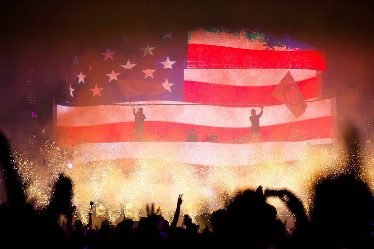 ultra's tweet photo. 🇺🇸 Happy 4th of July! 🇺🇸 https://t.co/unwGhGhaCx