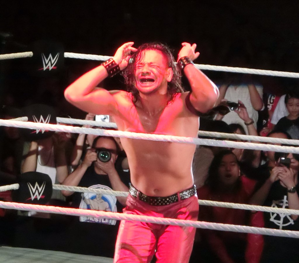 Yuko 暑い夏がやって来たので赤色の画像でtlもっと熱くなれよぉぉぉ Wwe 中邑真輔 Shinsukenakamura