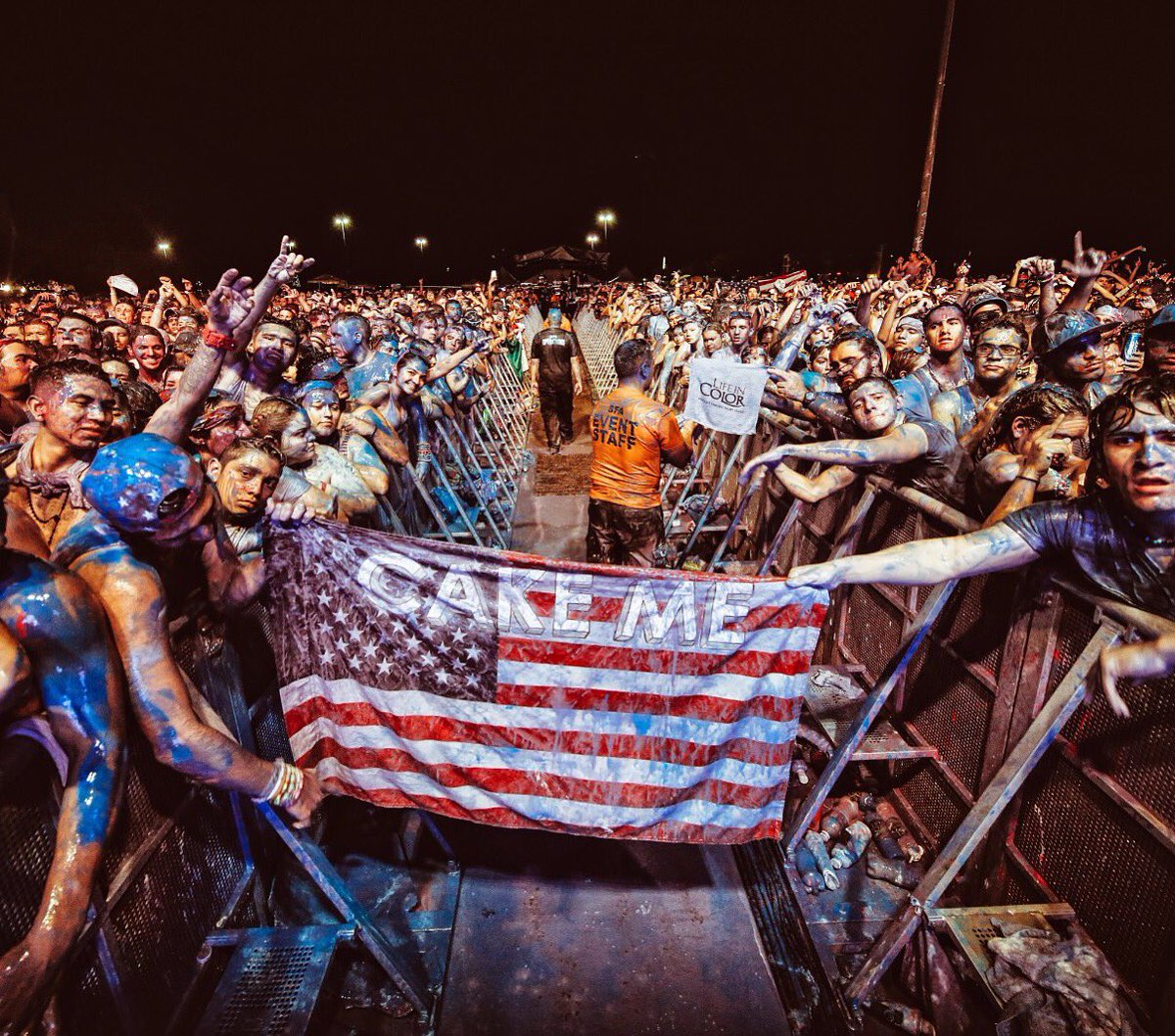 🇺🇸🇺🇸🇺🇸 eat some 🍰 on #independenceday https://t.co/dnwbvtL0Qz