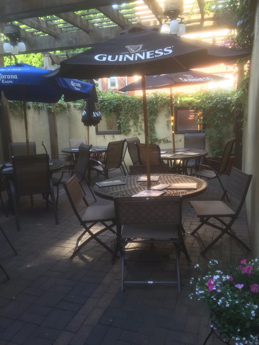 ONealsPubPhilly's tweet photo. PATIO IS OPEN - Plenty of T.V.'s - #MLB ticket @officialsouthst @phillysportsbar #patioopen #tvonpatio #onealspub https://t.co/nl0kG8dgKF