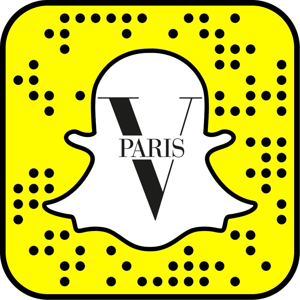 VogueFrance's tweet photo. Vogue Paris lance son Snpachat ! Rendez vous sur le réseau social, identifiant : vogueparis https://t.co/fr3YcwBUds https://t.co/BmlQsVEO4Z
