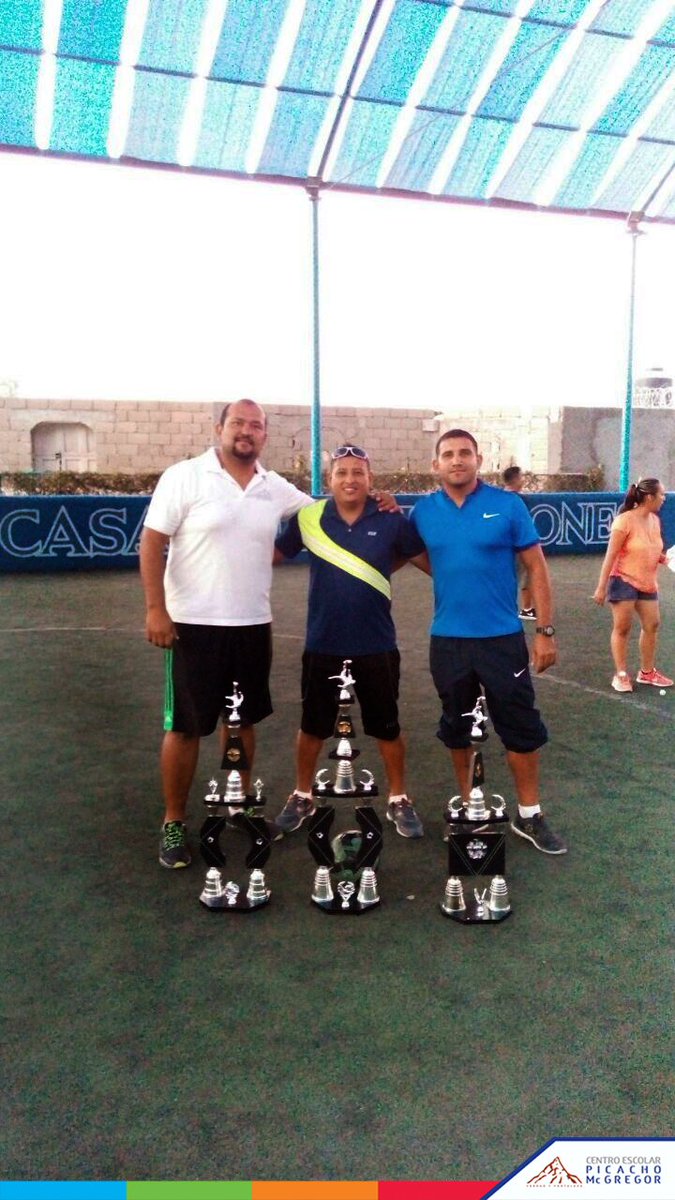 PicachoMcGregor's tweet photo. ¡¡Felicitamos también a nuestros profesores!! https://t.co/pmDXjDLK3R