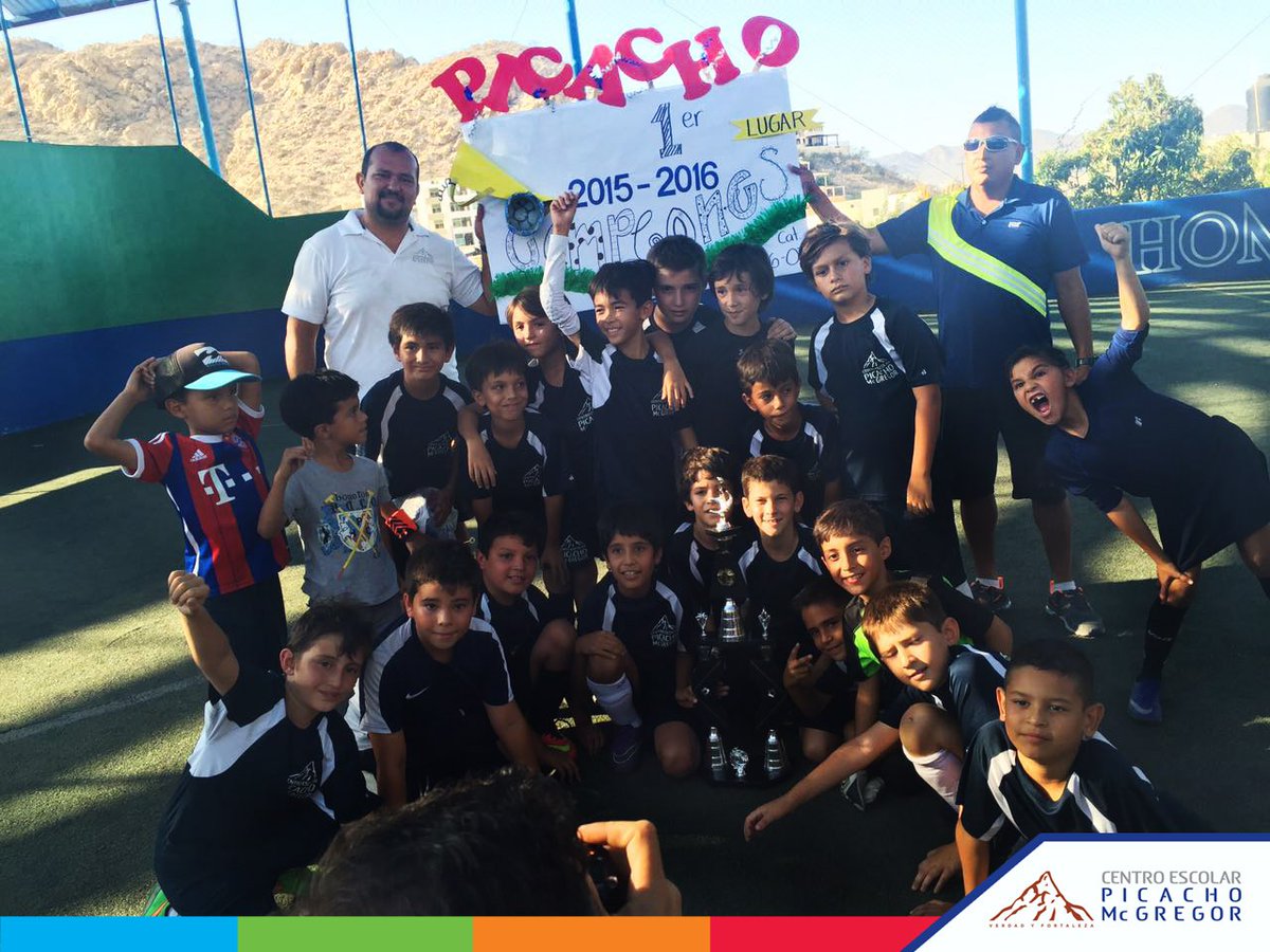 PicachoMcGregor's tweet photo. ¡Muchísimas felicidades a nuestros equipos de fútbol primaria que jugaron la final este fin de semana! https://t.co/wCU4Cgr2Qn