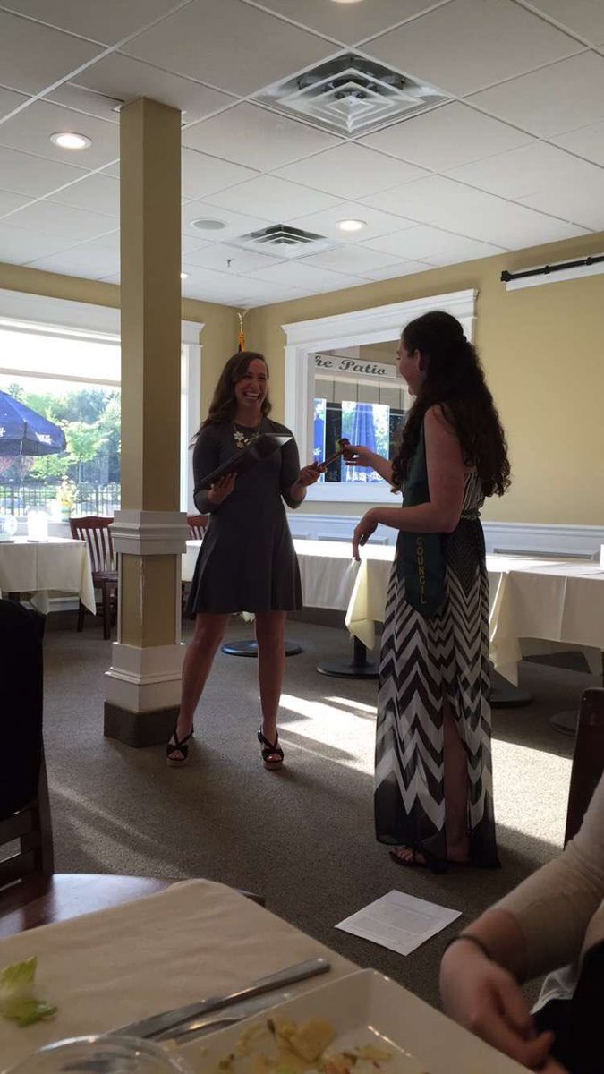 casslax27's tweet photo. Happy birthday to one of the people responsible for my love of stuco, love you so much ❤️❤️❤️ @MadeirosCaitlin https://t.co/SKkRProUzG
