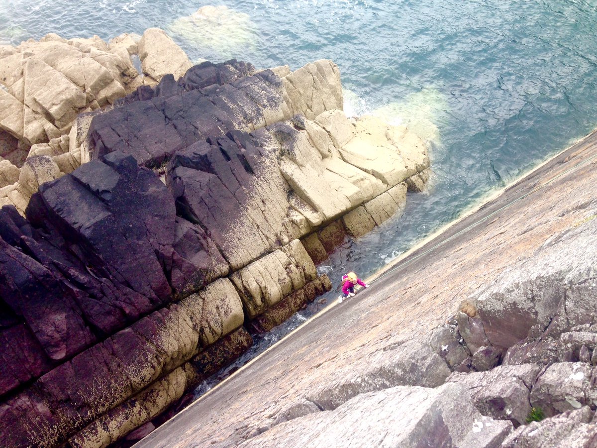 Working with <a href="/TYFAdventure/">TYF Adventure</a> this week, lovely day on the crags #rockclimbing in #Pembrokeshire today...