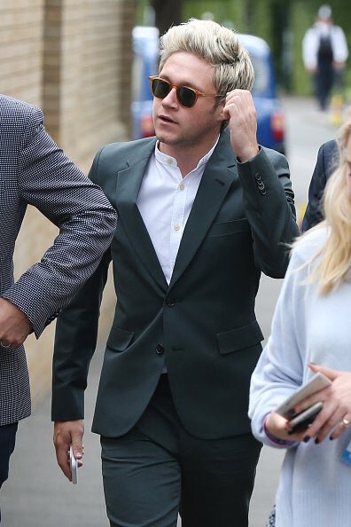 wwotratupdates's tweet photo. 📍| Niall at #Wimbledon  today, July 4th ☺️ https://t.co/hrgJIVogen