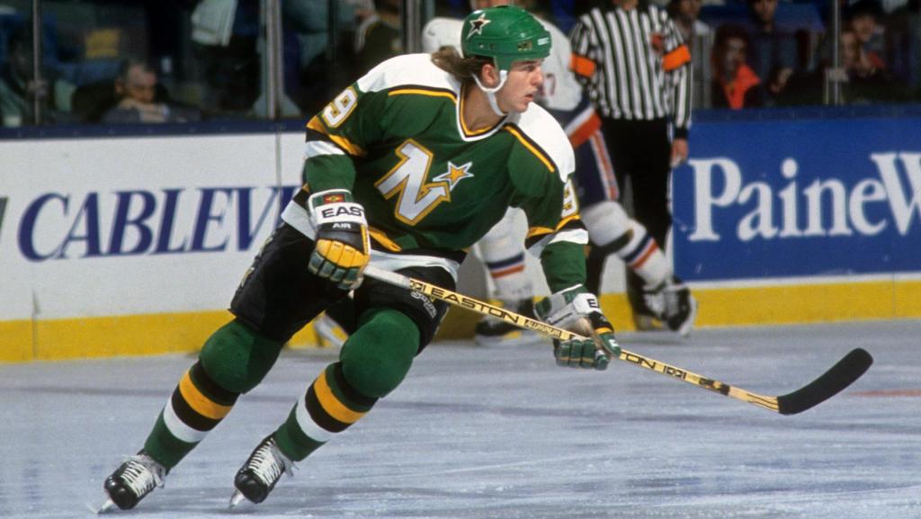 Counting down the top 10 American players of all time. s.nhl.com/6017BvA13