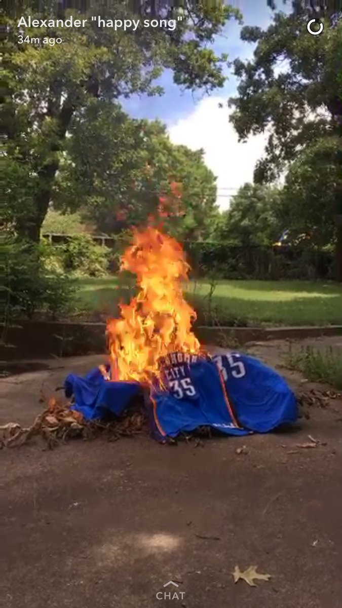 AweSamFoley's tweet photo. Raise your hand if you're more upset than my brother at the news of KD. https://t.co/d5aPFFrWUd