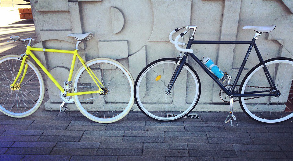 citymanager_'s tweet photo. #Vámonos a #FRA
Andar en #bici en #Paris te puede hacer ganar dinero. #FelizLunes
#NotaCM: https://t.co/PYRvP3lYsR https://t.co/iCJu5l8iLx