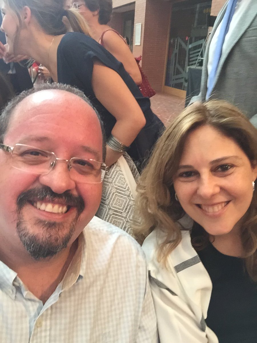 javierwilhelm's tweet photo. #GraduacioUPF16 directores del Master en Mediación Profesional https://t.co/l8V0oSzwE9