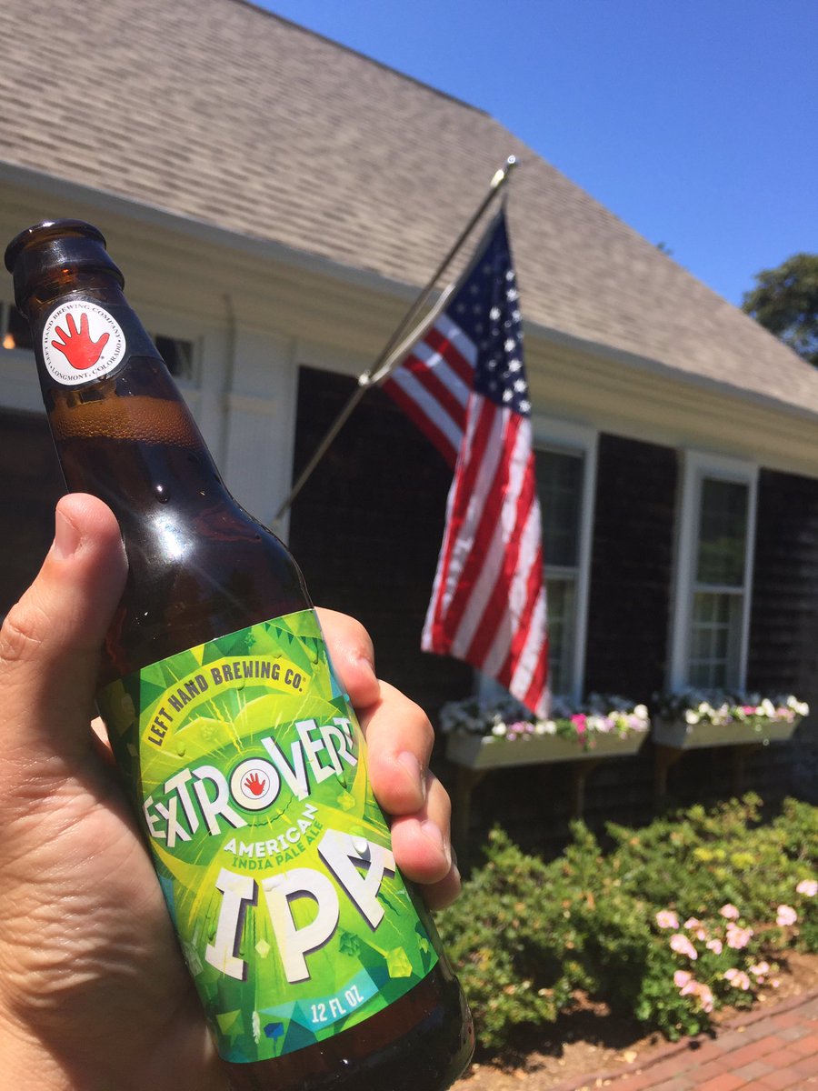 LeftHandDave's tweet photo. The beer with BIG personality, just like America! #happy4thofjuly @LeftHandBrewing  #ExtrovertIPA #CapeCod https://t.co/CavBBwMJ8x