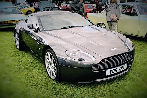 DavidHiggins89's tweet photo. Playing out at Corbridge Classic Car Show #AstonMartin #V8 #Vantage #Corbridge https://t.co/Usp3vc2gkq