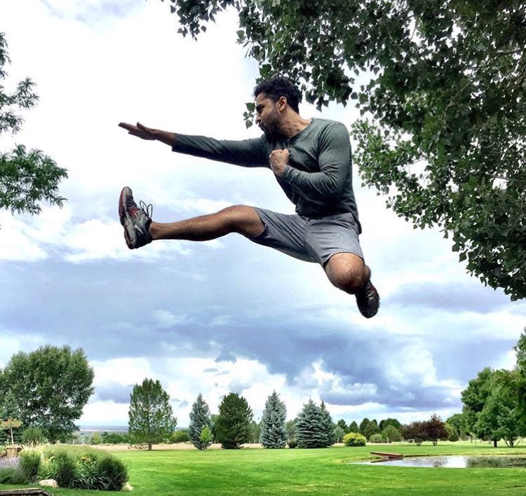 _LethalBlade's tweet image. "Such a show off."