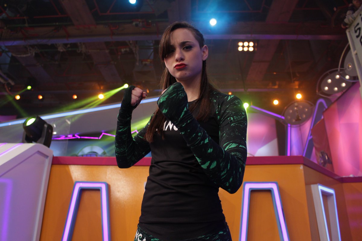 combatearg's tweet photo. ¿Es un pájaro? ¿Es un avión? ¡Es @biandipasquale en el minitramp! https://t.co/8Bcwdzpo6S