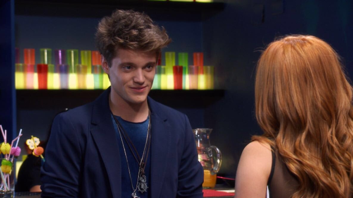 lionelferro's tweet photo. ¿Te gustaría que Nico y Jim estén juntos? Hoy #VuleveSoyLuna! RT si lo vas a ver a las 18 hs por @DisneyChannelLA https://t.co/u3kUGKHk7M