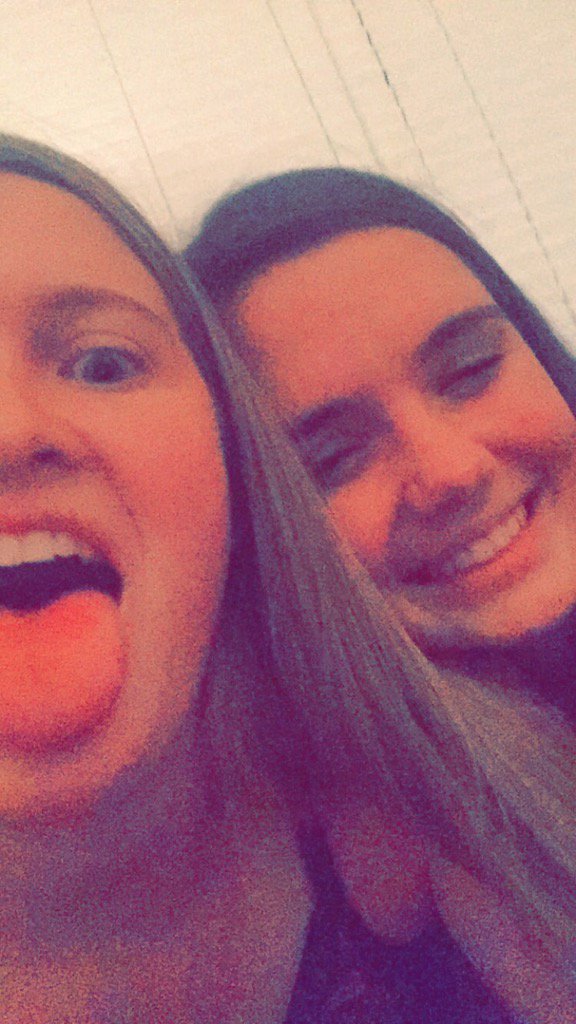 MaceySoltis's tweet photo. HAPPY BDAY BFF!!!❤️💙❤️💙 https://t.co/fRjp6rmiIV