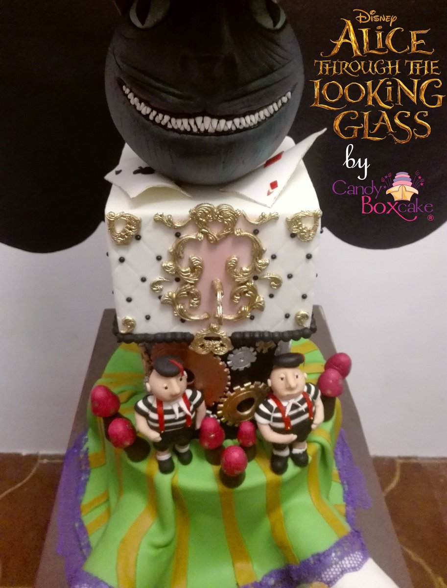 candyboxcake's tweet photo. Fotos de nuestra Master Class de #TowerCake #alicethroughthelookingglass info en candyboxcakemexico@gmail.com https://t.co/UflDgHsJgC
