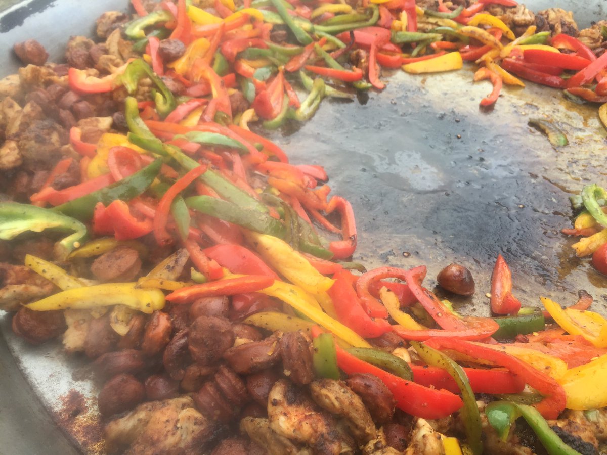 Fourandtwenty2's tweet photo. Paella party for lovely people in the sun #lulworth #purbeckcatering @PurbeckFoodie @DiscoverPurbeck https://t.co/kU8CTByvKN