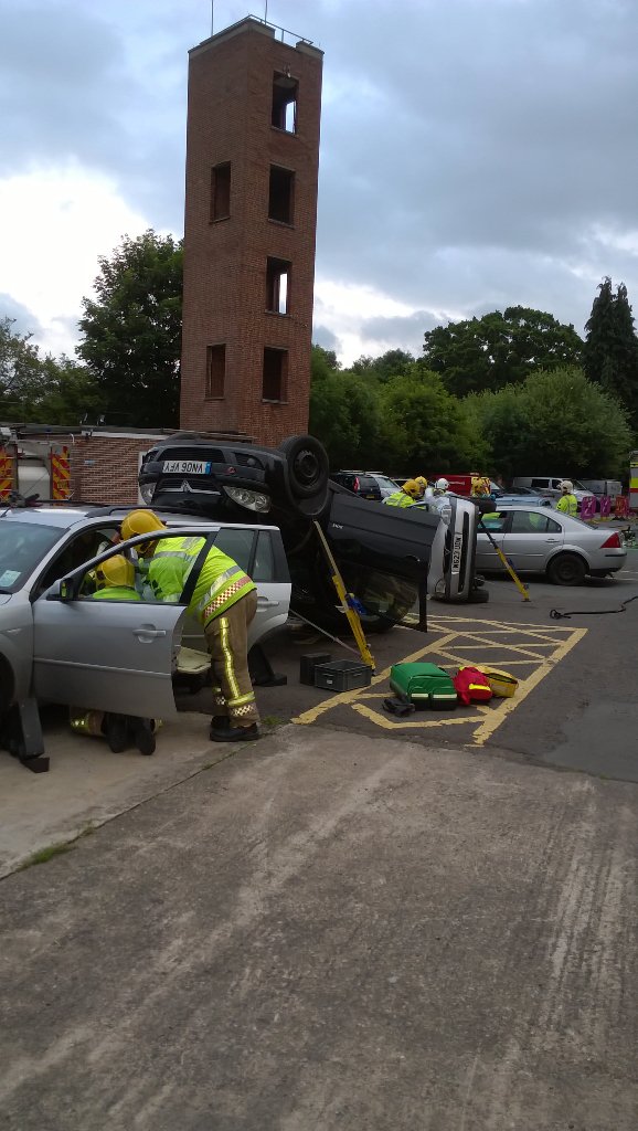 HWFireGJay's tweet photo. Multi vehicle RTC simulation. Whole time and retained crews working together. https://t.co/meoZzHtQPL