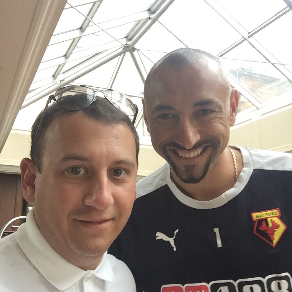 AdamGrant82's tweet photo. Good to meet @hdgomes at @SopwellHouse #iloveyougomes #coys https://t.co/4AT5hPFOwk