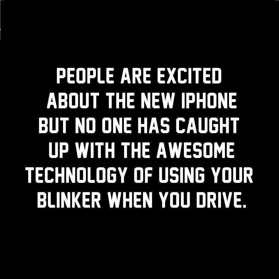 RhoniHartsock's tweet photo. #road rage  #The struggle is real https://t.co/ixvDS0u0Bi