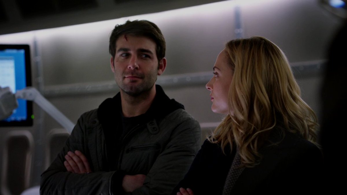 meIanieslaurent's tweet photo. chloe looking over at jackson when mitch says that they're family,,,,, #ActuallyMarried https://t.co/RuHeOKoIFC