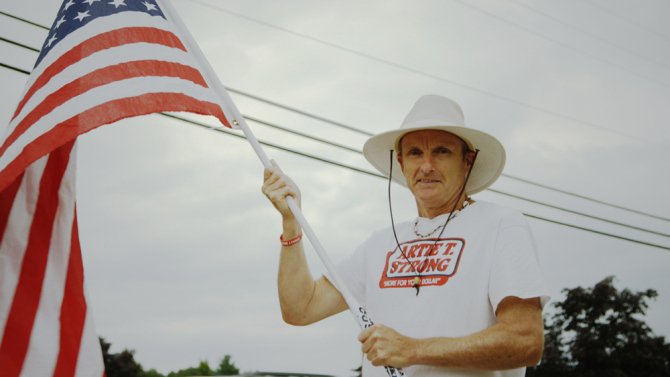 MBasketEffect's tweet photo. Happy 4th of July! Celebrate by watching an inspiring story about the American Dream! https://t.co/jA54KEKQsP https://t.co/I3errVaWf1