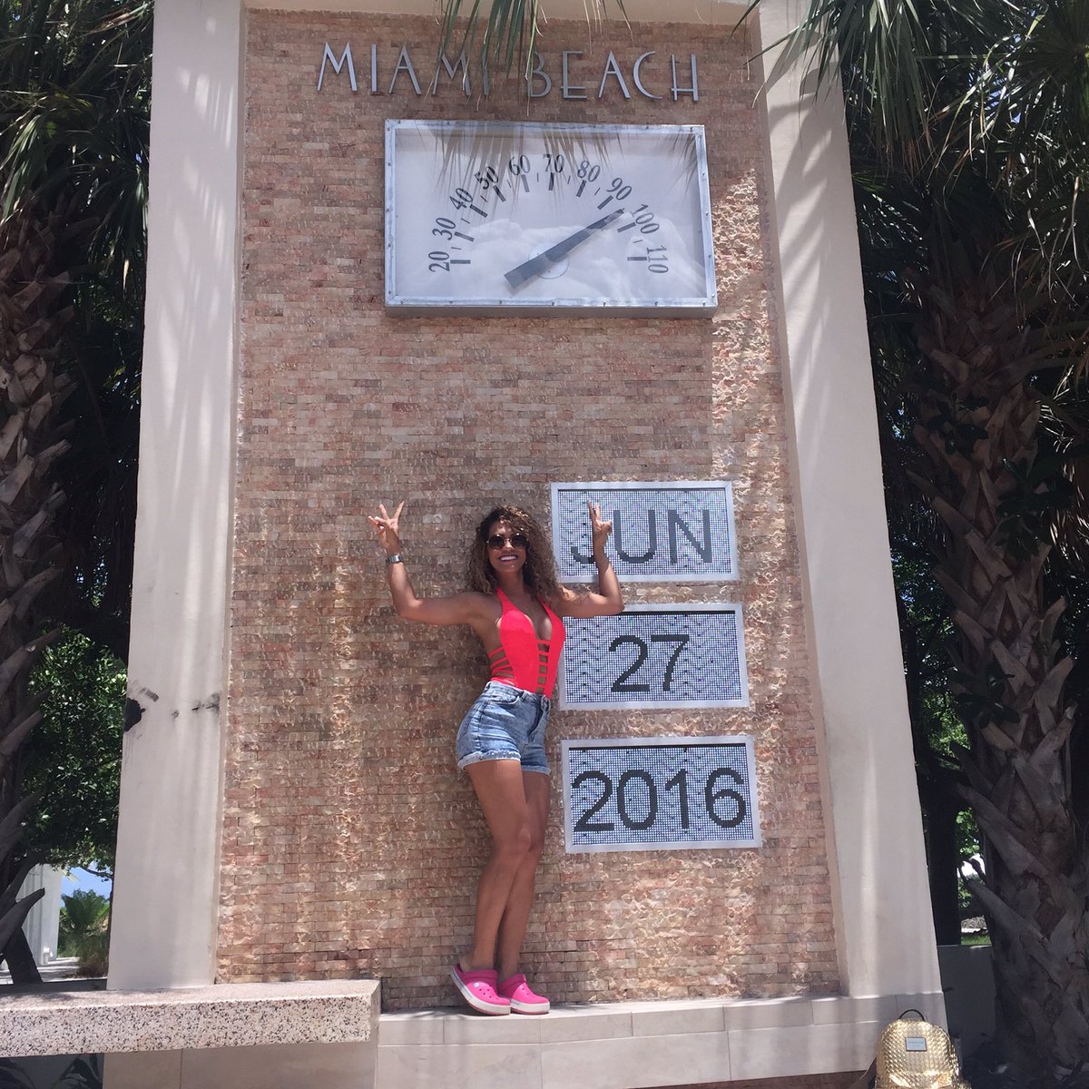 genesislasamba's tweet photo. Miami 😎#southbeach https://t.co/ClA4fpf0D2