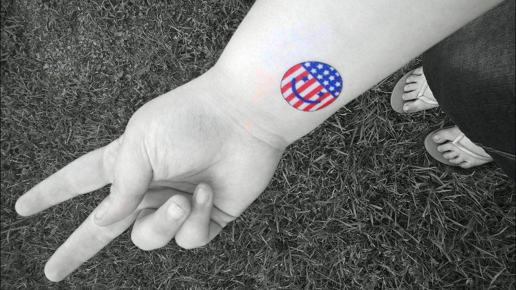 jjames97b's tweet photo. Glad to be free in the good ole United States of Awesomeness  #Happy4th https://t.co/TN6TU4RuL5