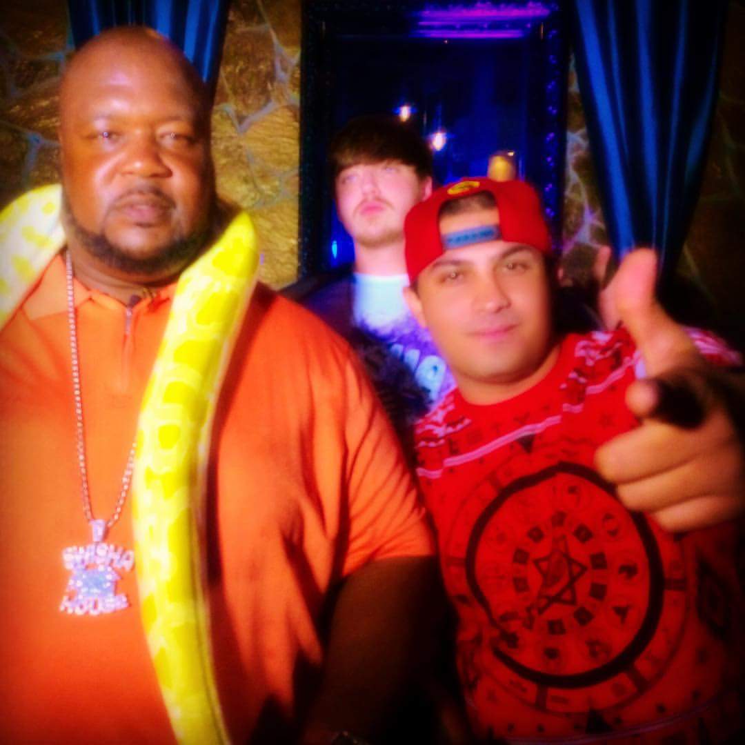 TooTrillCruz's tweet photo. Request Rip Tha Rula- Ridin' Dirty ft #PimpC @DJShante @937thebeat @RIPTHARULA065 https://t.co/IKTtEzLHMQ