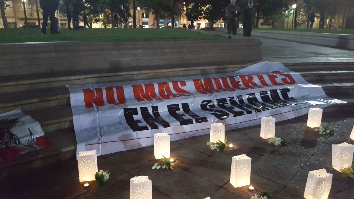 senadornavarro's tweet photo. En la Plaza de la Ciudadanía junto a la Unión Nacional por la Infancia exigendo una reforma estructural al #Sename https://t.co/Gav4h0cqFI