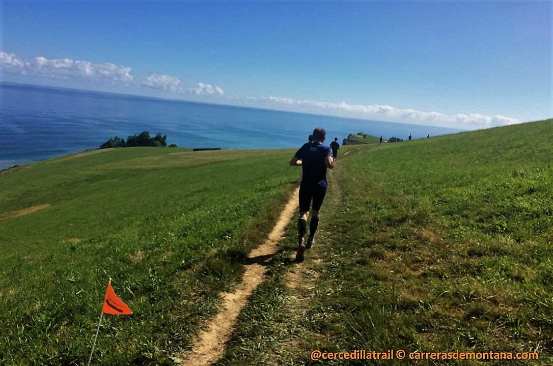 CarrerasMontana's tweet photo. LA ZUMAIA FLYSCH TRAIL DE POPULARES: Crónica personal #FlyschT16 22k por @cercedillatrail > https://t.co/WKw5CNkEsG https://t.co/B4ehlwmZPP