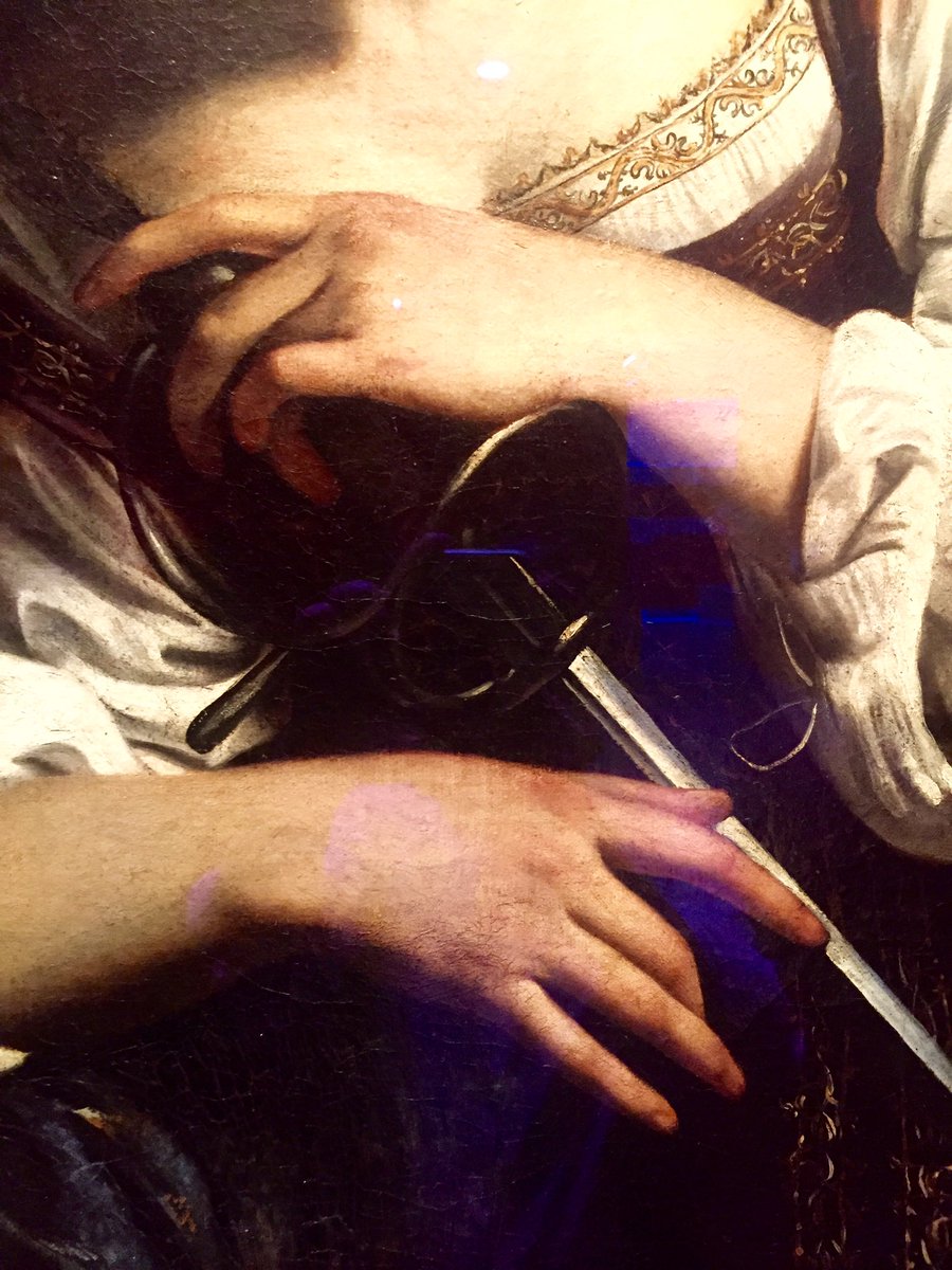 AndresPerruca's tweet photo. Las manos de Caravaggio. Maravillosa exposición #ÉchameUnaManoPrima #CaravaggioThyssen @jmgoico @museothyssen https://t.co/aIbydr5jNc