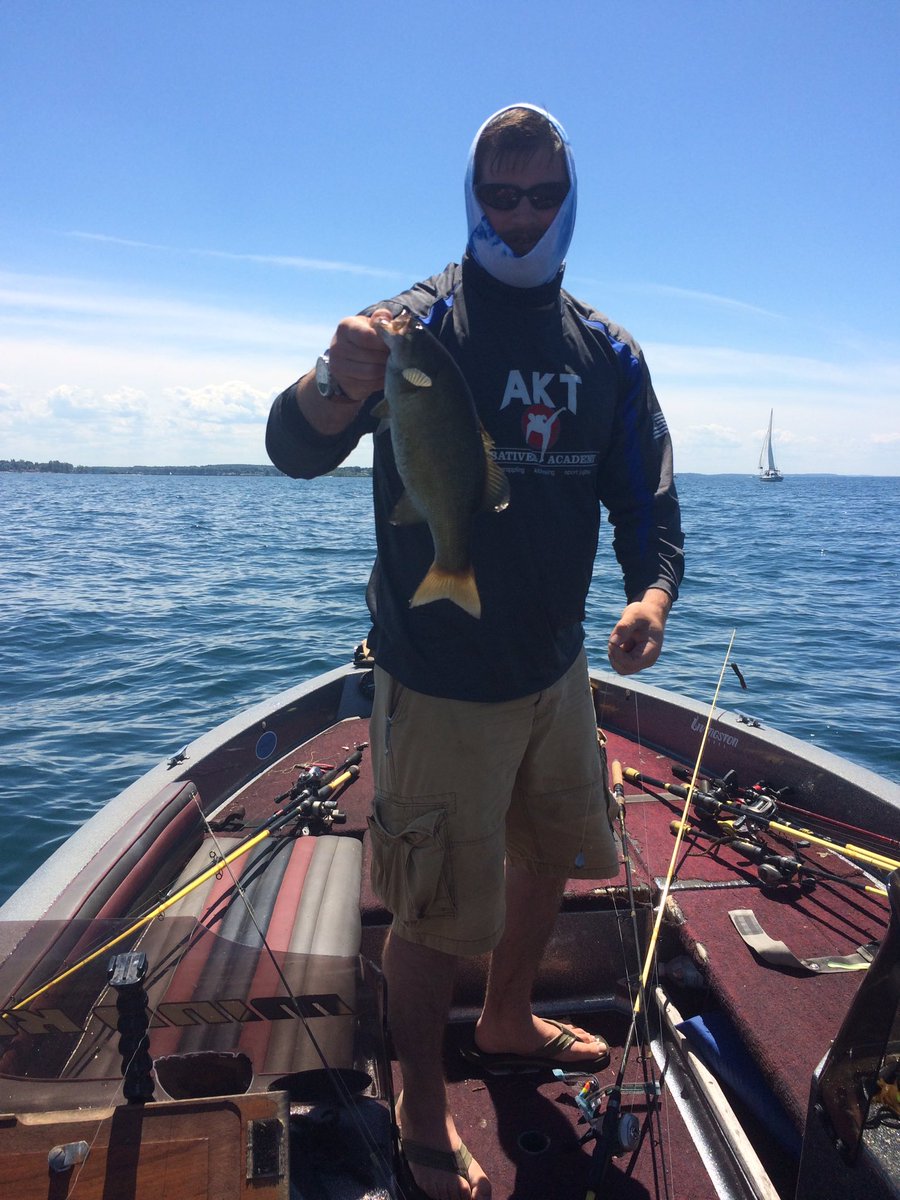 <a href="/LivingstonLures/">Livingston Lures</a> <a href="/Apollos_shield/">Apollo's Shield</a> #limitsareforlivewells