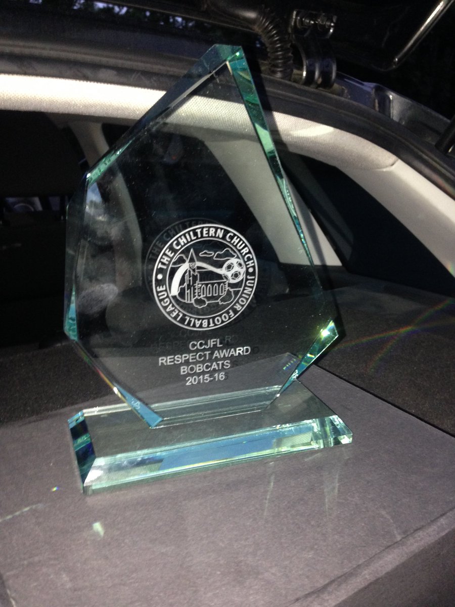 CheshamMini's tweet image. Chesham United U8's RESPECT trophy from the Chiltern Church League