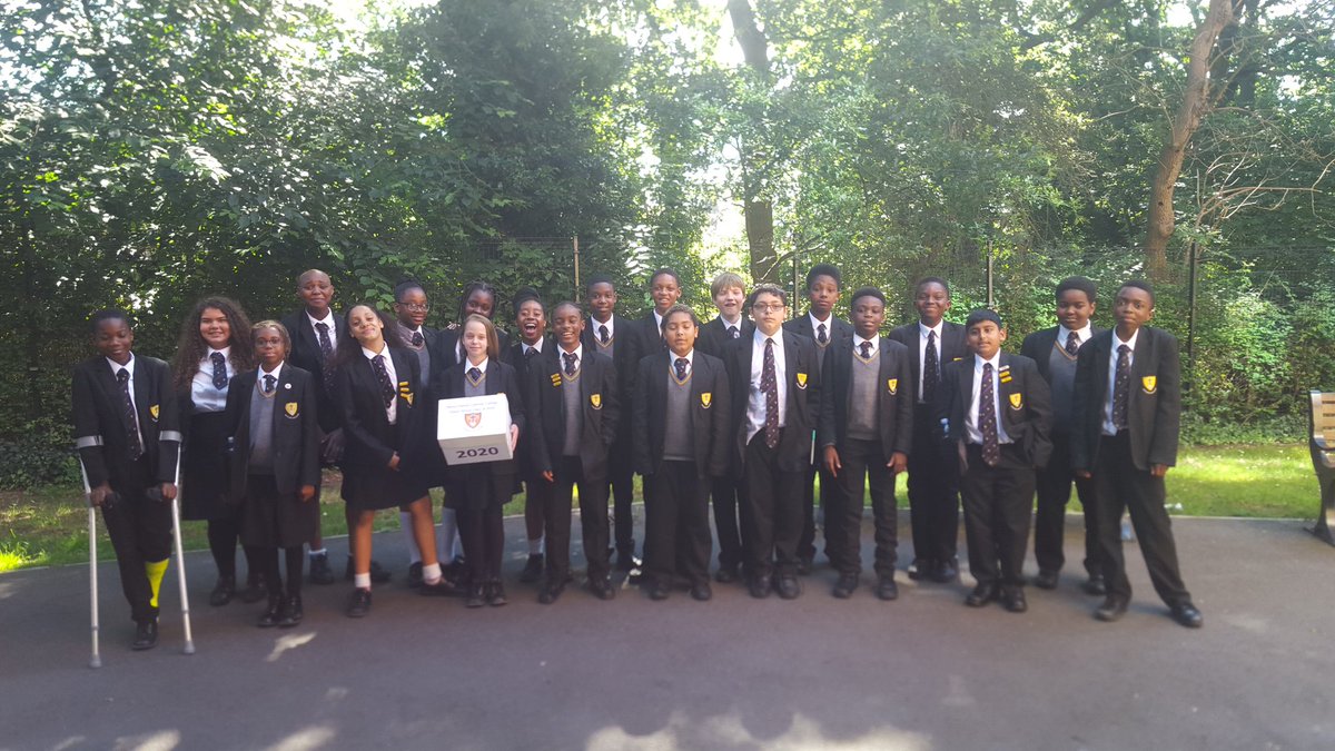 BPGwynHouse's tweet photo. Lovely morning at Year 7 Gwyn House Breakfast making the Time Capsule to be opened in 2020! https://t.co/ASLggWSV8p