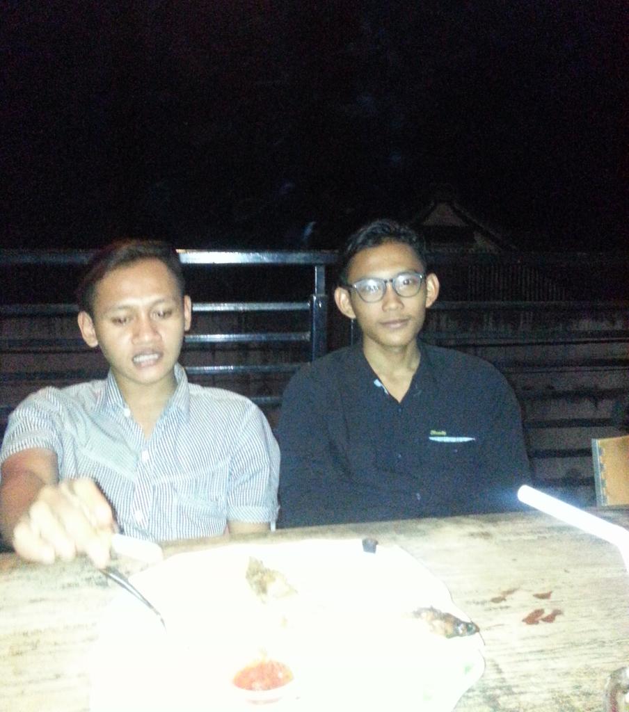 faqihluthfi2's tweet photo. Bukber kemarin https://t.co/S9ijxVvbO1
