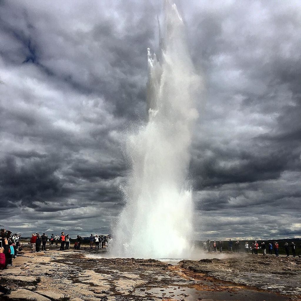 StraMaMax's tweet photo. Natural spectacle. #geysir #architecture #clouds #iceland #island #stramamax #impressive #naturalspectacle #geysiri… https://t.co/zEoJ57RNdG