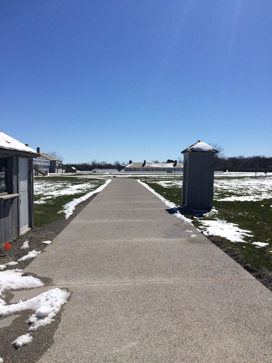 NHSMKidCurators's tweet photo. I hope there will be a little less snow at #FortGeorge @fofg @ParksCanada when we visit in July ☀️☀️☀️☀️ https://t.co/bpopcLTyVD