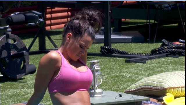 IsItUpOrDown's tweet photo. #CheckingTheGirls #BB18 https://t.co/vjSdAxFsks