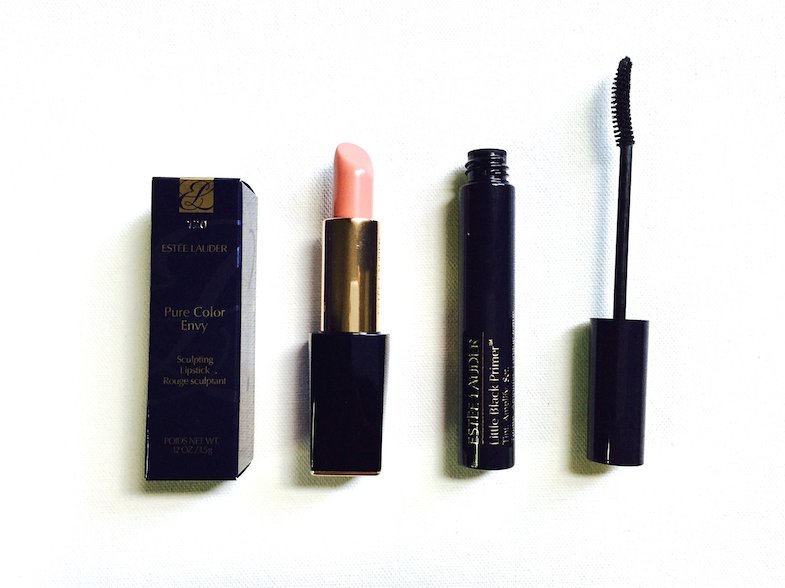 davelackie's tweet photo. These are two of Lauder's most popular products! Win them on Twitter! To enter RT &amp; follow @davelackie https://t.co/uGD4RmTiwf
