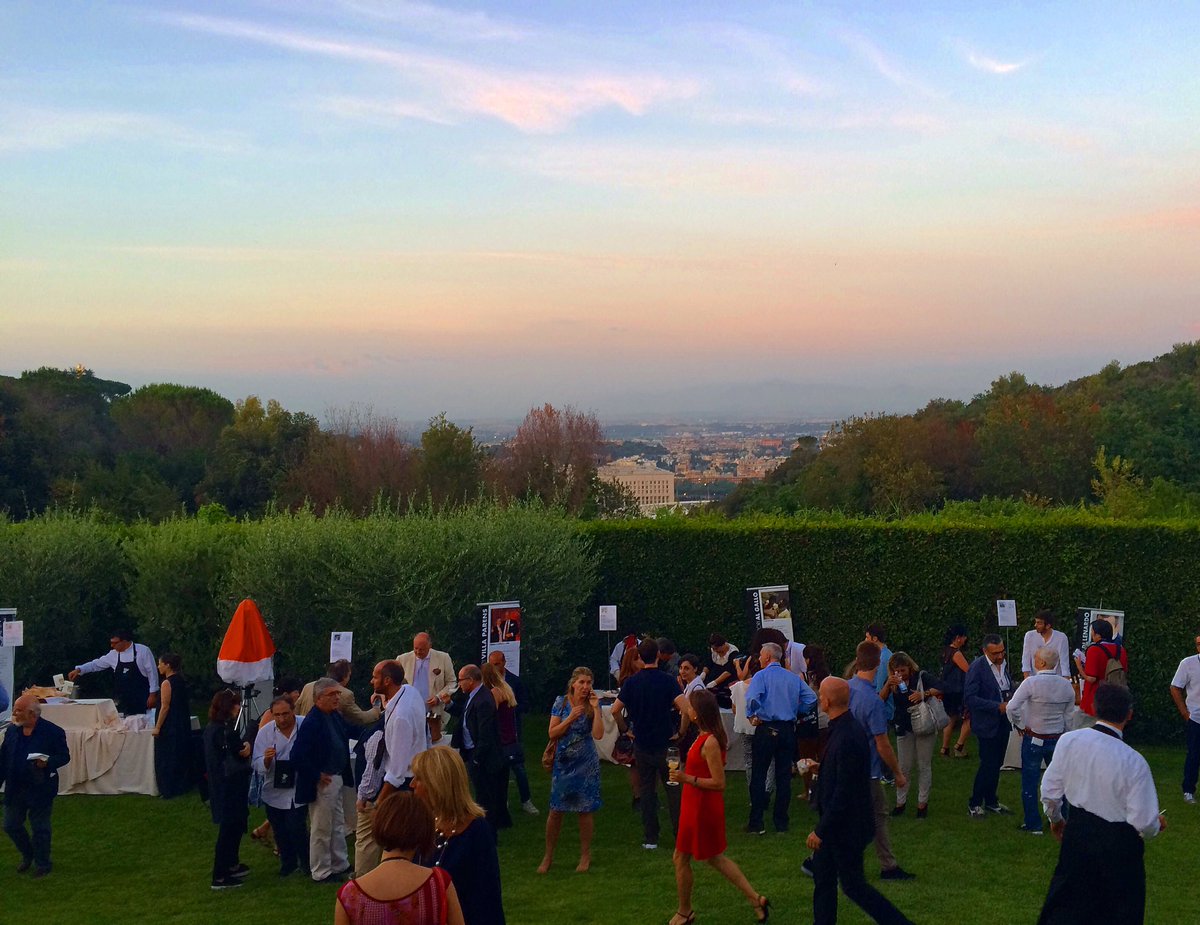 FvgViaDeiSapori's tweet photo. Cala il tramonto, vanno in scena i Sapori #fvgviadeisapori https://t.co/Oz9PpdyvmY