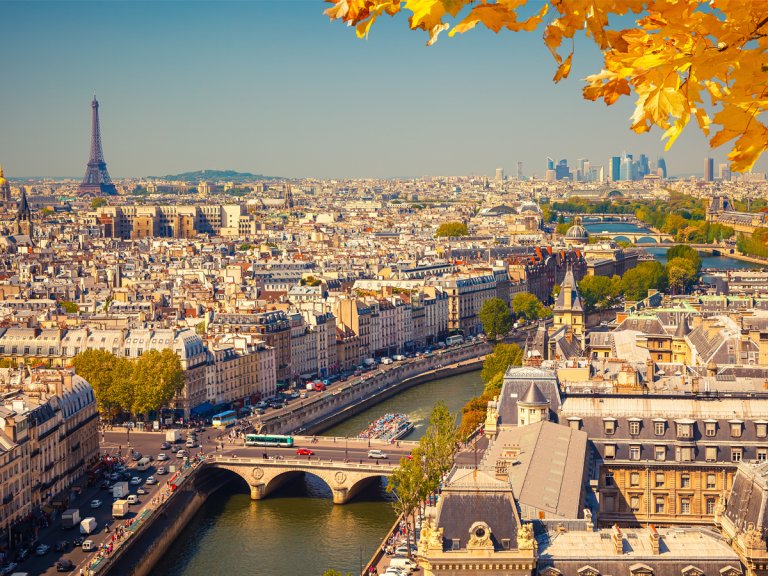 TheLindaCooper's tweet photo. Can you guess the 10 most romantic cities for #honeymoons? https://t.co/XElHDZ2KCC https://t.co/oDG7bzcNz3 RT @theknot