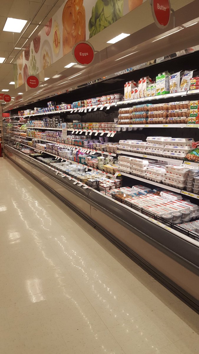 Simeone044's tweet photo. T-918's Jeff W. getting his morning zone on! Prepping for todays 4th of July $10 off $50 Grocery deal! @PaulJJaeger https://t.co/Nhvq1YCqNc