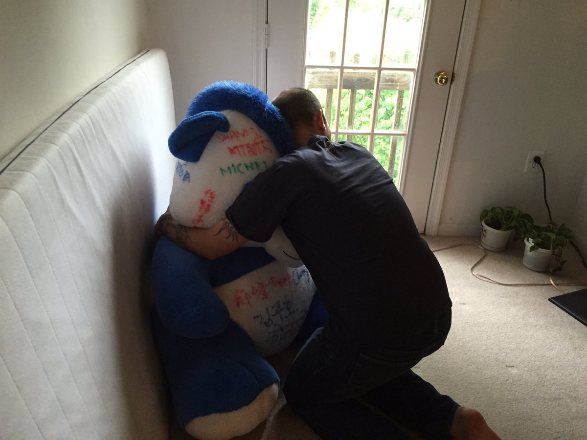 HCILPanda's tweet photo. Friends return on the 4th! https://t.co/MO3dMFVSDx